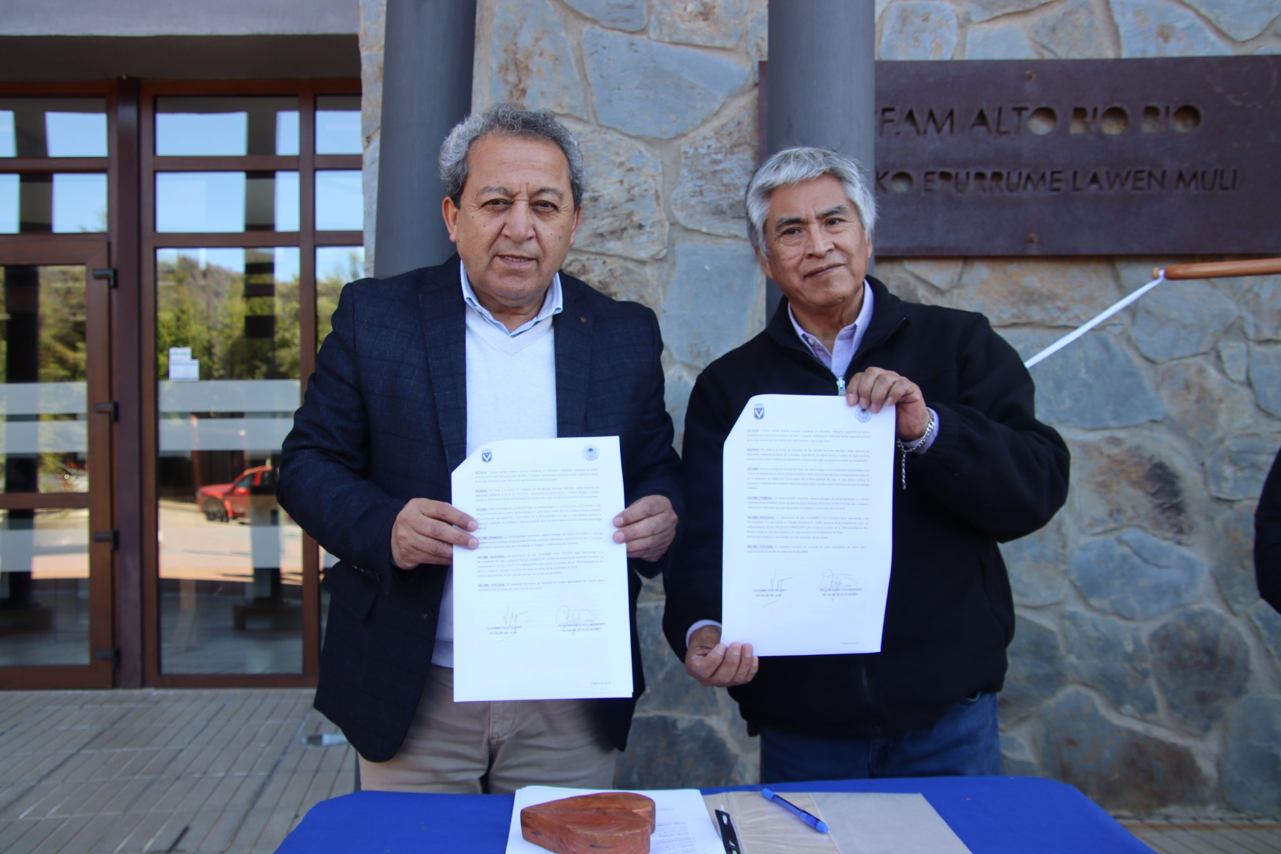 Municipios de Laja y Alto Biobío sellan convenio de colaboración