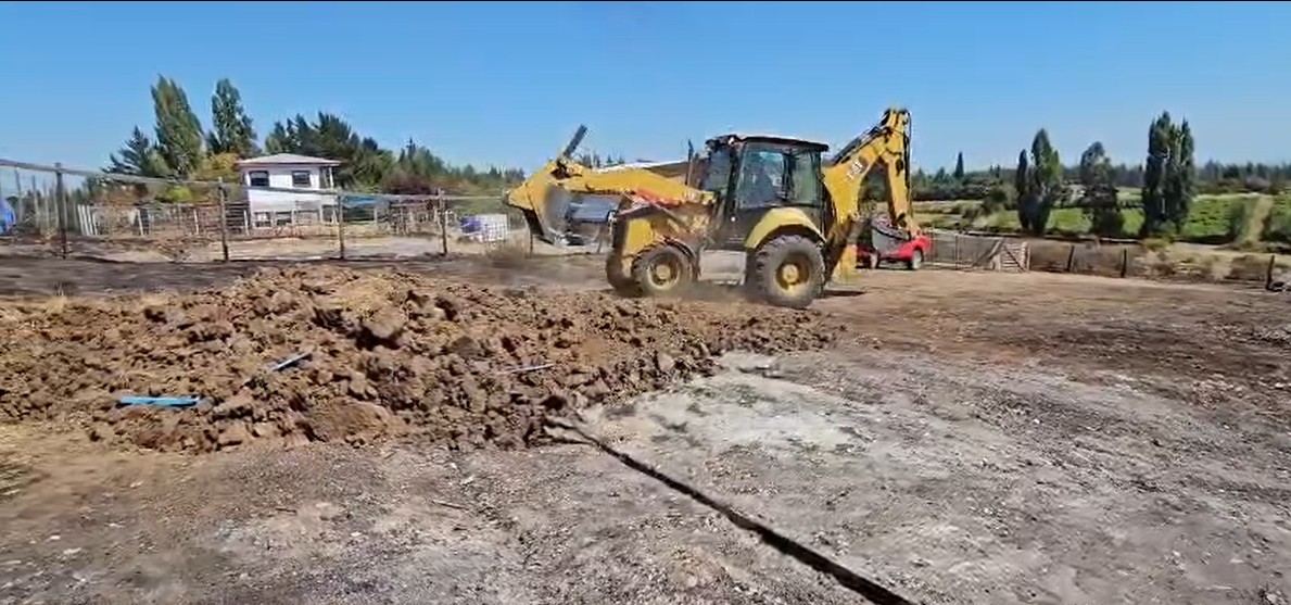 Municipio de Laja gestiona recursos para acelerar limpieza de viviendas siniestradas y ejecutar cortafuegos en zonas críticas