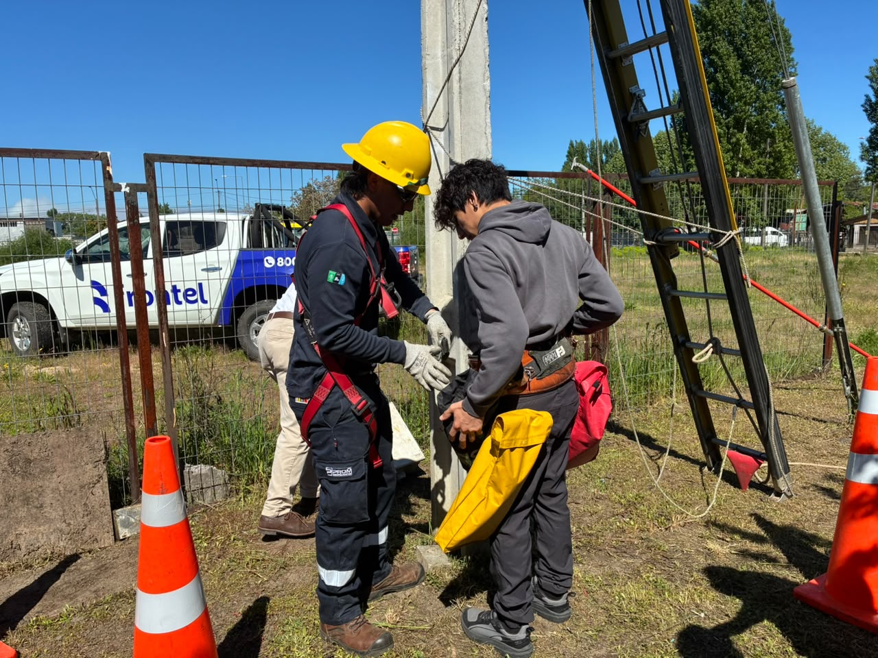 Frontel capacita en terreno a estudiantes técnico-profesionales de Laja  