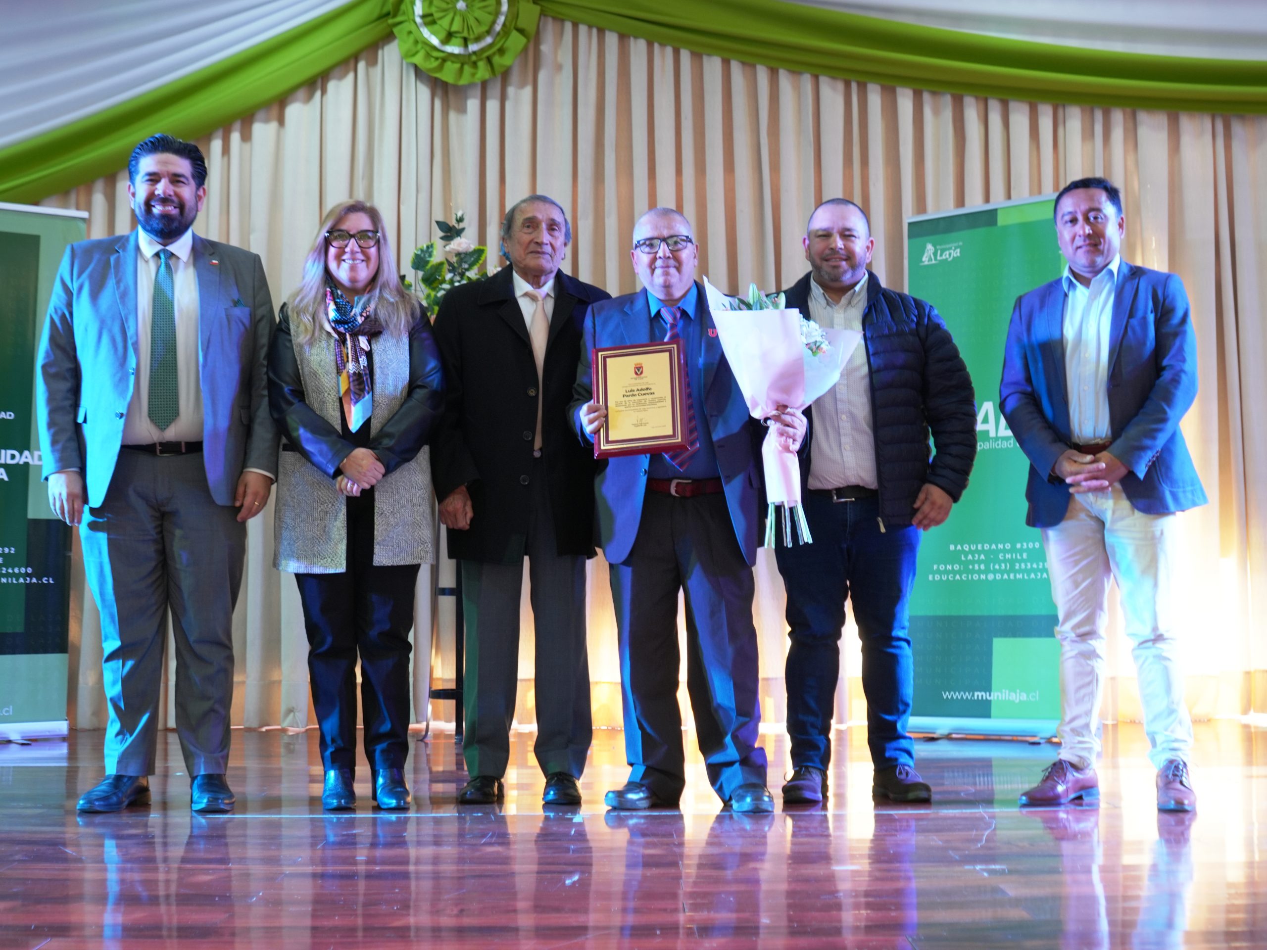 Laja conmemoró el Día del Asistente de la Educación con reconocimiento a 25 años de servicio